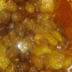 A picture of Black Chickpeas with Potatoes.