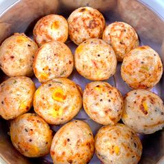 A picture of Dhamakedar Veggie Appe.