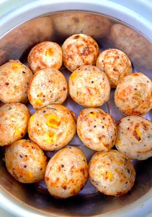 A picture of Dhamakedar Veggie Appe.
