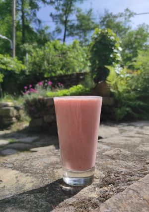 Φωτογραφία της συνταγής Smoothie φράουλα - ανανά