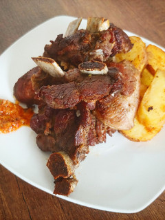 Una foto de Chicharrón dorado