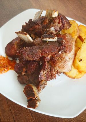 Una foto de Chicharrón dorado