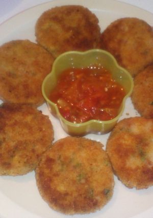 Una foto de Tortitas de papa deliciosas 🍣