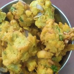 A picture of Pakoda.