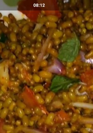 મઠ નું શાક (Moth Beans Shak Recipe In Gujarati) રેસીપી મુખ્ય ફોટો