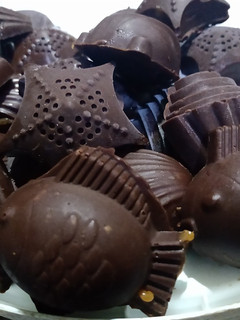 Una foto de Bomboncitos rellenos de dulce de leche súper fáciles.