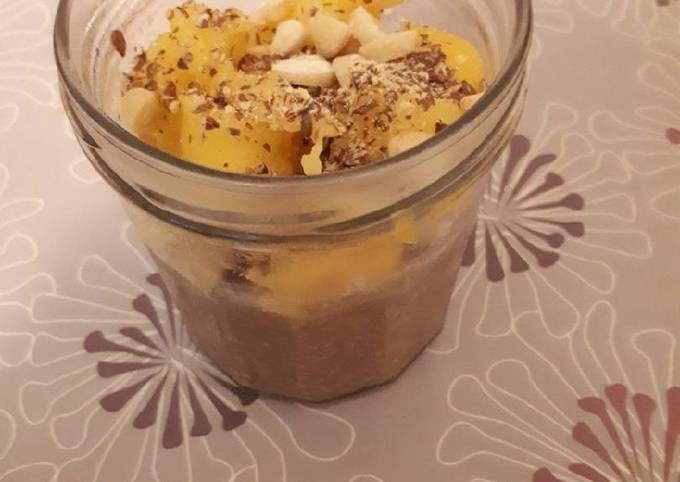 Overnight porridge au chocolat et mangue express'