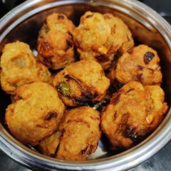 Ramzan Special MYSORE BONDA A picture of Ramzan Special MYSORE BONDA.