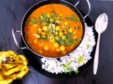 छोले मसाला (Chole Masala Recipe In Marathi)