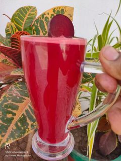 गाजर चुकन्दर जूस (Gajar chukandar juice recipe in Hindi) रेसिपी मुख्य फोटो