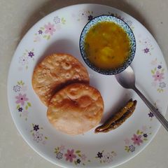 A picture of #FM#W3#Urad ki dal ki kachori.