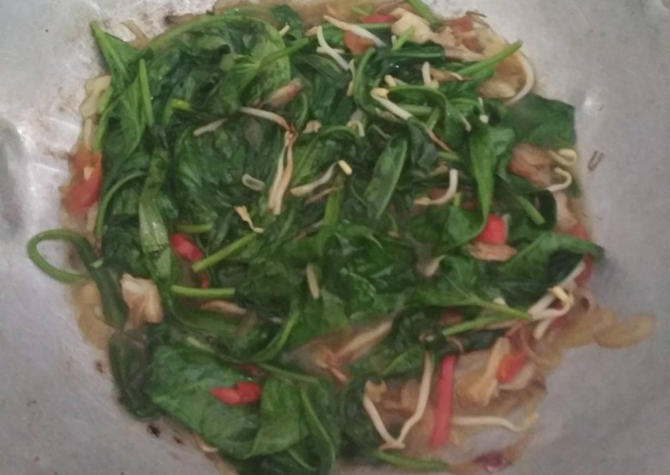 👍9. Tumis Kangkung Suwir Ayam Goreng