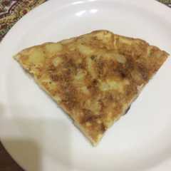 A picture of Omellette de papas.