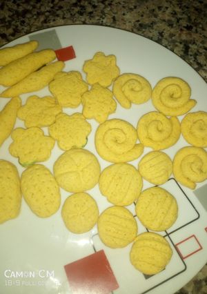 A picture of Custard cookies.