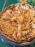 Tarte skull aux pommes et prunes pâte sablée aux amandes