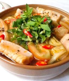 lườn cá hồi nấu chua