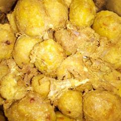 A picture of Tuna Yamballs.