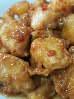 Una foto de Pollo con piña agridulce estilo chino