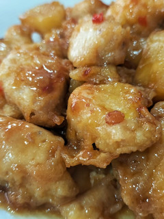 Una foto de Pollo con piña agridulce estilo chino