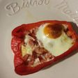 Pimiento rojo con huevo