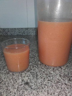 Una foto de Gazpacho con zanahoria y manzana