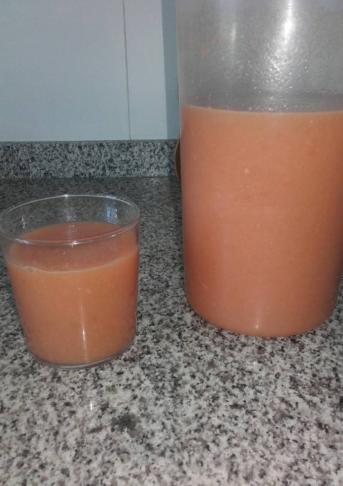 Una foto de Gazpacho con zanahoria y manzana