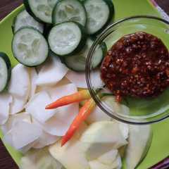 รูปของ 29.Rujak MBT bumbu kacang