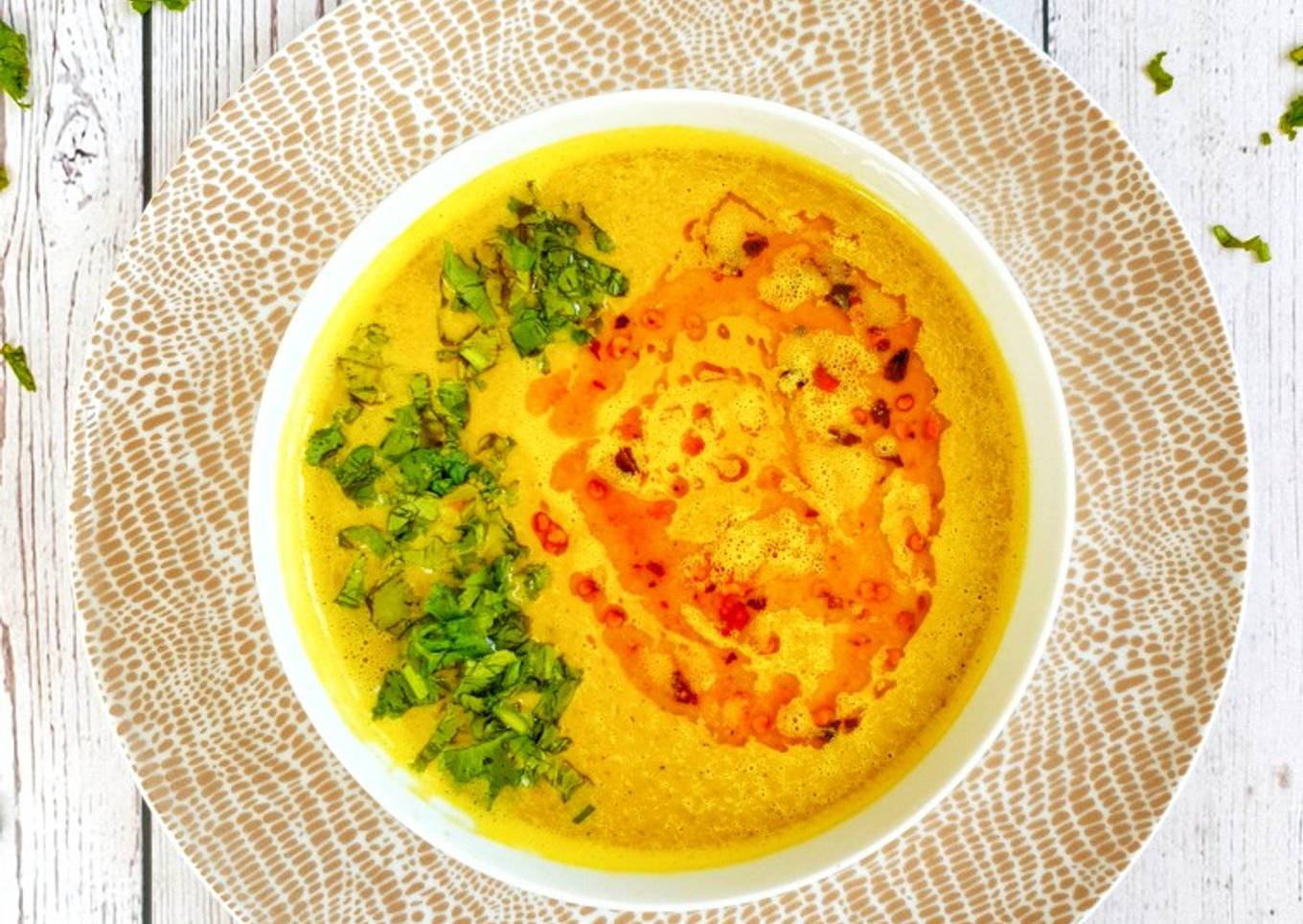 Turkish lentil soup with 3 spices