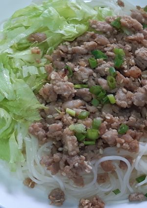 รูปของ โซเมนกับหมูสับผัดมิโซะ