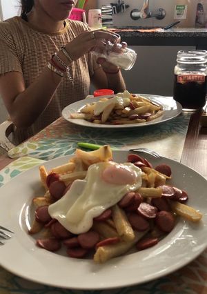 Una foto de Salchipapas