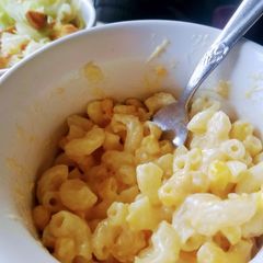 A picture of Rachael's Mac and Cheese.