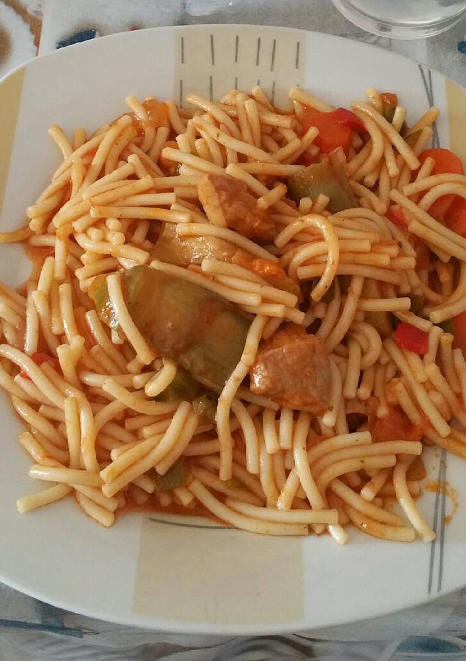 Una foto de Fideos con verdura