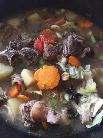 Langkah Gampang Menyiapkan Resep 88 Sup Daging plus Tulang Sapi yang Uenak Anti Ribet, Uenak Banget