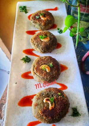 हरभरा कबाब (Hara Bhara Kabab Recipe In Marathi) रेसिपी चे मुख्य फोटो 