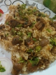 A picture of Mushroom Pullav.
