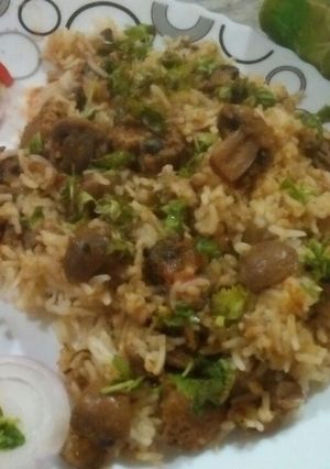 A picture of Mushroom Pullav.