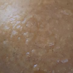 A picture of Curried parsnip soup.