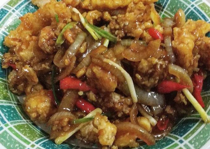 Bagaimana Membuat Cumi goreng saus mentega yang Bikin Ngiler