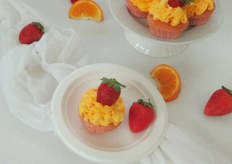 Recipe of Super Quick Homemade Strawberry Orange Cupcakes