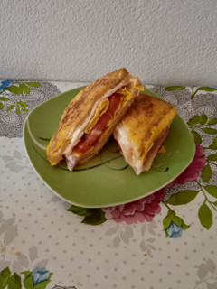 Φωτογραφία της συνταγής Brunch time με ομελέτα σάντουιτς