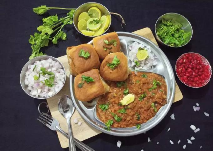 Butter Pav Bhaji Mumbai Style