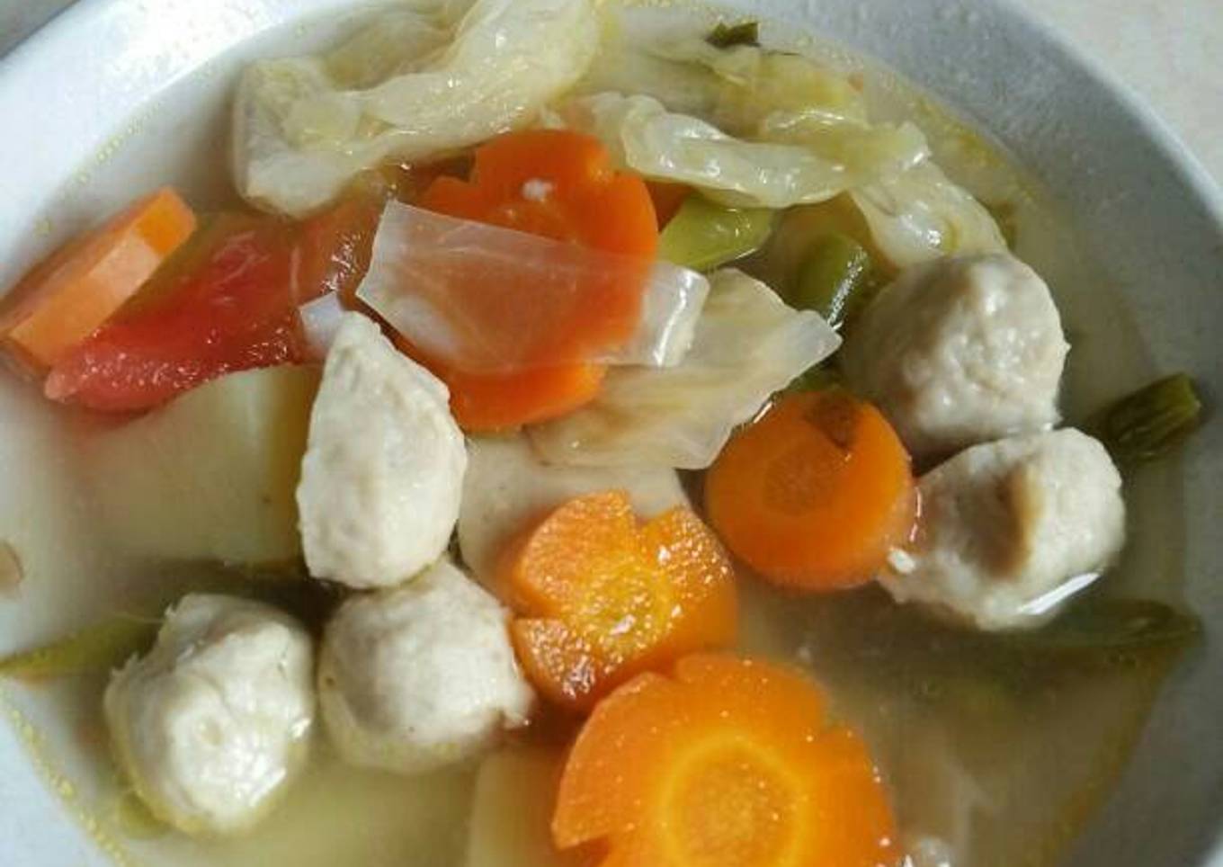 Sup bakso sayur simpel