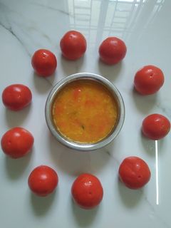 பருப்பு தக்காளி சூப் (Parupu thakkaali soup recipe in tamil) செய்முறை முக்கிய புகைப்படம்