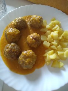Una foto de Albóndigas en salsa
