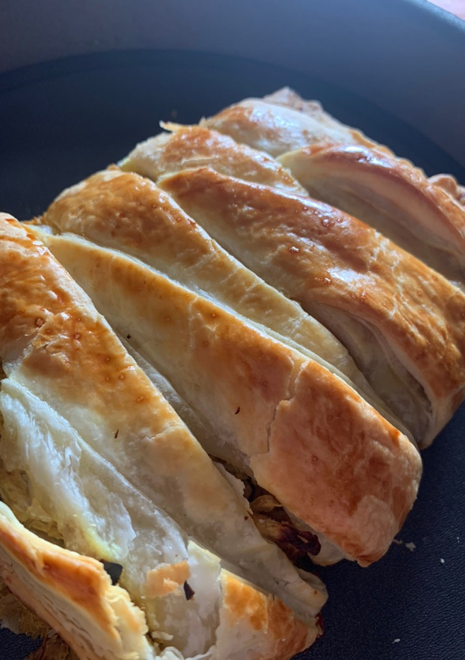 Una foto de Trenza de hojaldre de pollo al curry