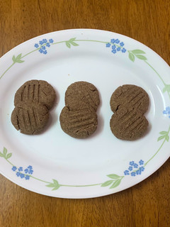 A picture of Ragi wheat flour cookies.