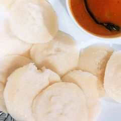 A picture of Idli.