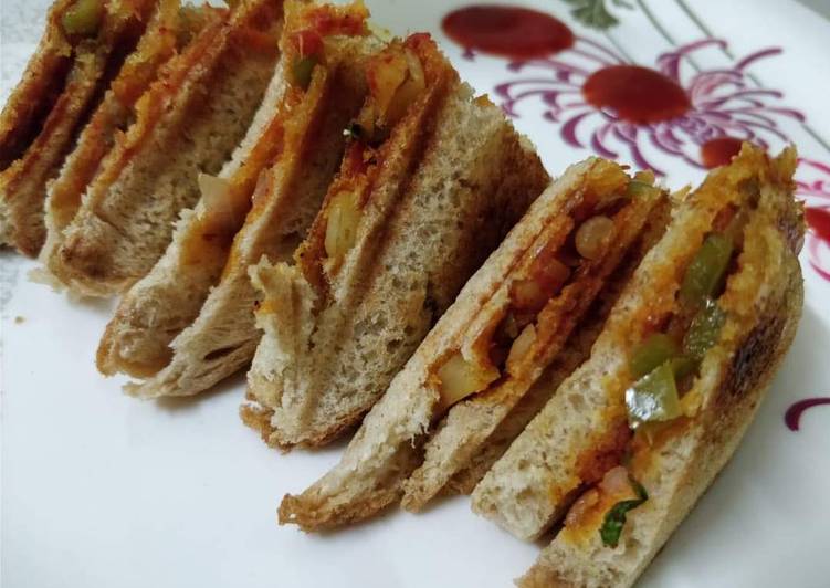 Recipe of Homemade Veg Masala Sandwich 🥪🥪