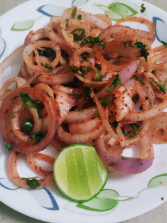 A picture of Onion salad.