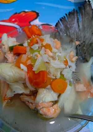 Foto resep Salmon soup sederhana